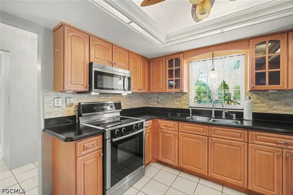 856 Pangola Drive North Fort Myers FL 33903