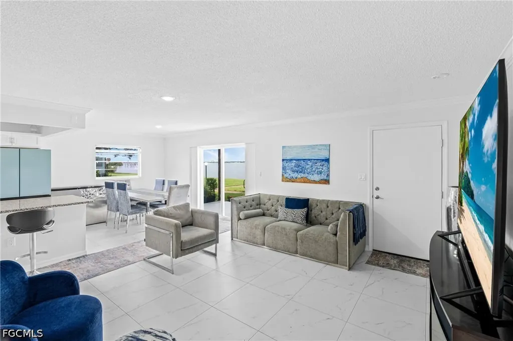 3225 E Riverside Drive Fort Myers FL 33916