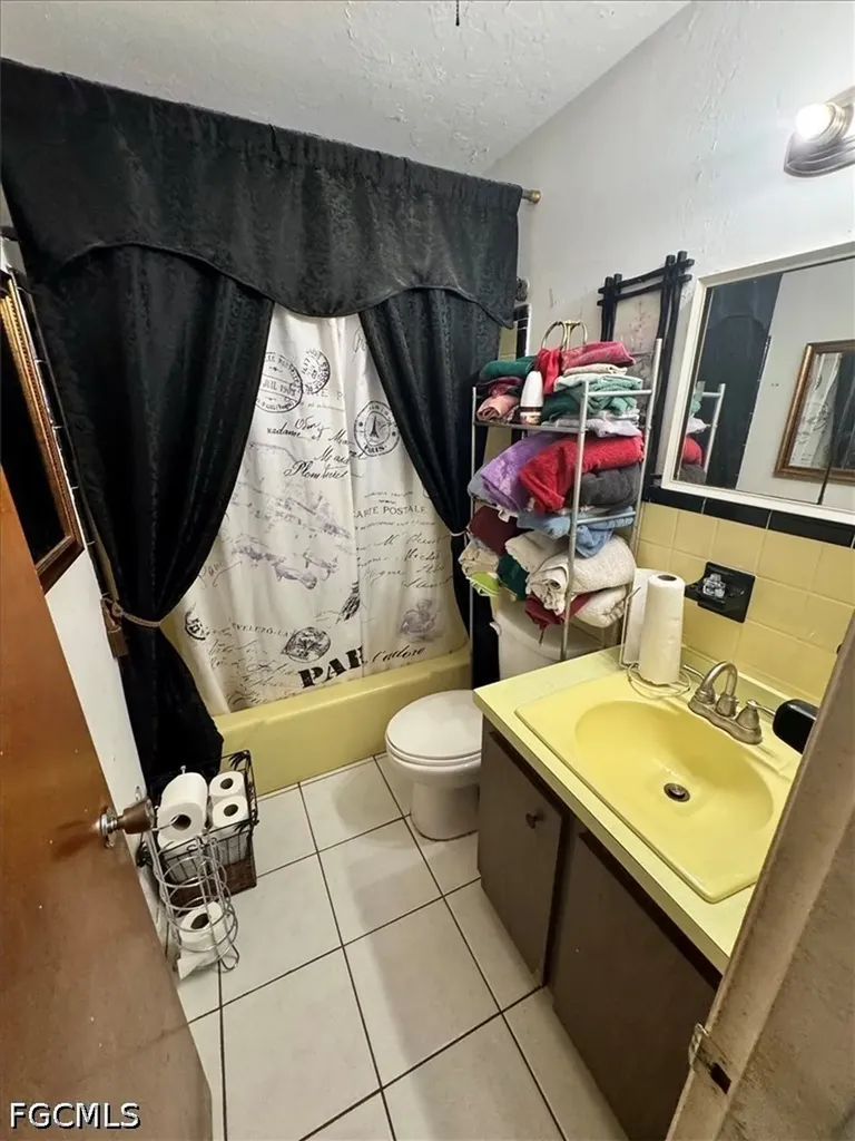 330 W Obispo Avenue Clewiston FL 33440