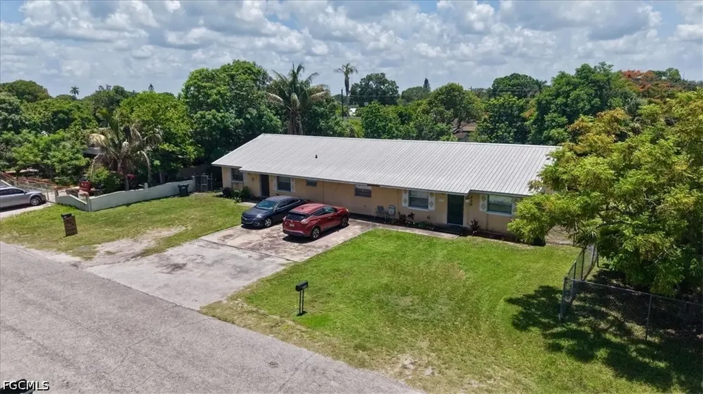 330 W Obispo Avenue Clewiston FL 33440