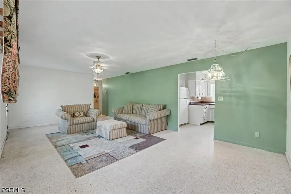 1564 Ixora Drive North Fort Myers FL 33917