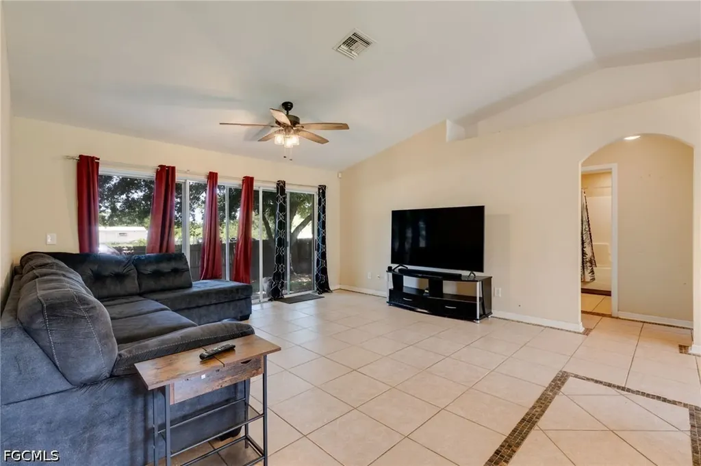 104 W 11th Street Lehigh Acres FL 33972