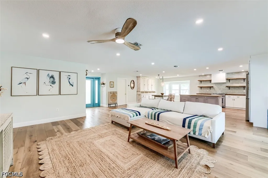 5302 Shalley Circle E Fort Myers FL 33919