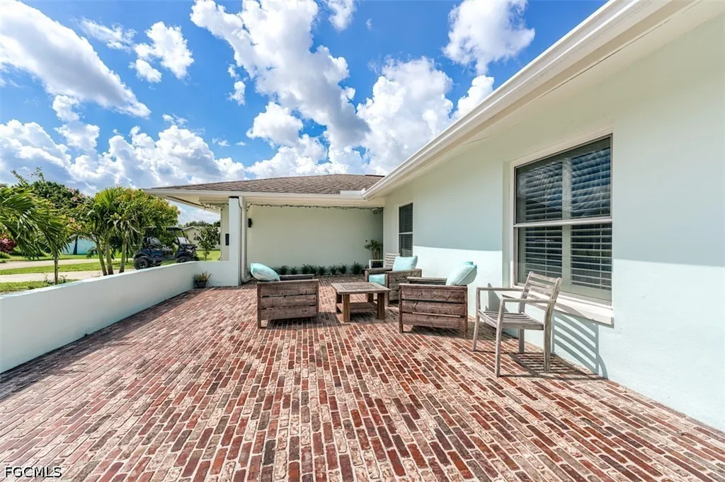 5302 Shalley Circle E Fort Myers FL 33919