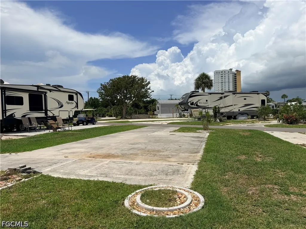 19681 Summerlin #51D Road Fort Myers FL 33908