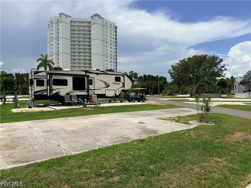19681 Summerlin #51D Road Fort Myers FL 33908