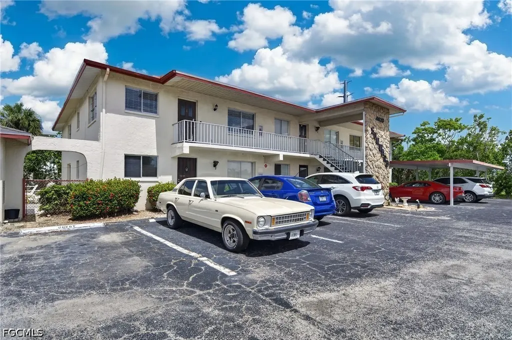 4420 Santa Barbara Boulevard Cape Coral FL 33914