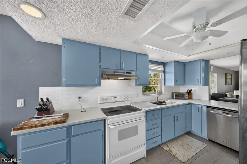 4420 Santa Barbara Boulevard Cape Coral FL 33914