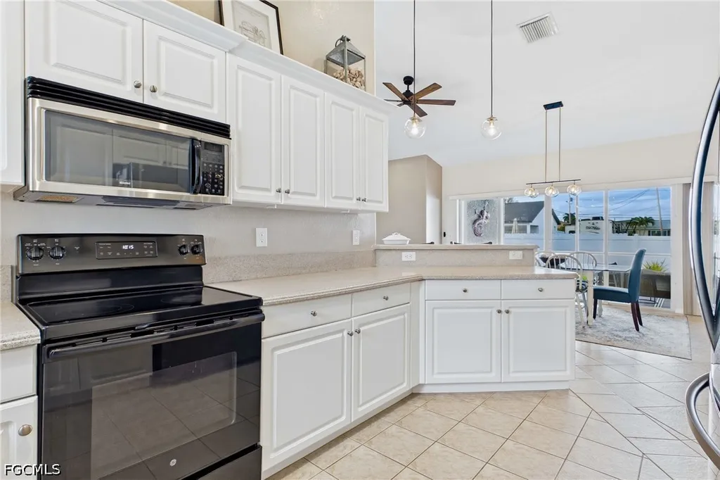 2658 SW 31st Lane Cape Coral FL 33914
