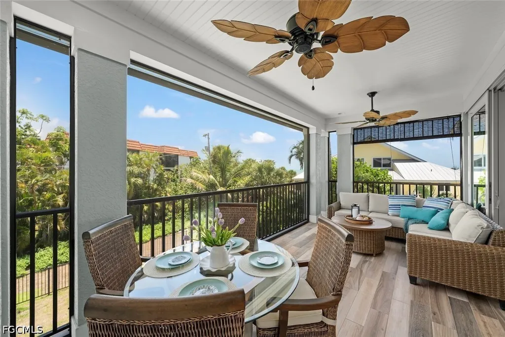 1114 Seagrape Lane Sanibel FL 33957