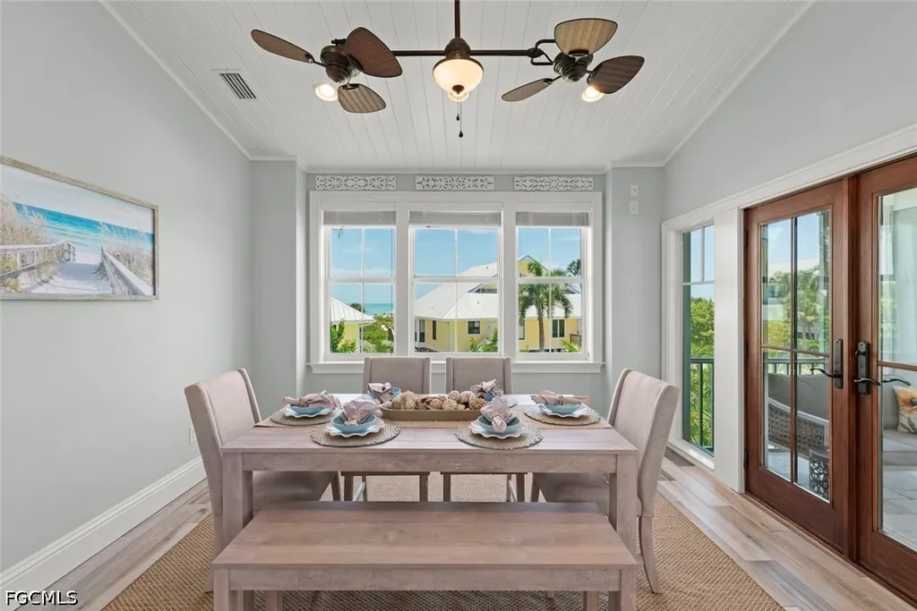 1114 Seagrape Lane Sanibel FL 33957