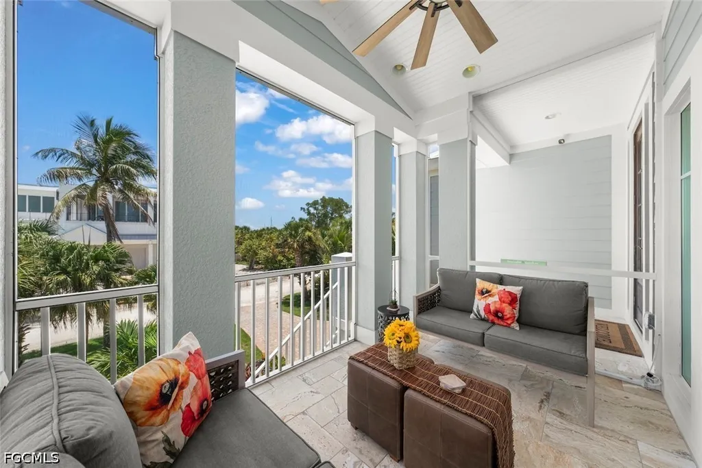1114 Seagrape Lane Sanibel FL 33957