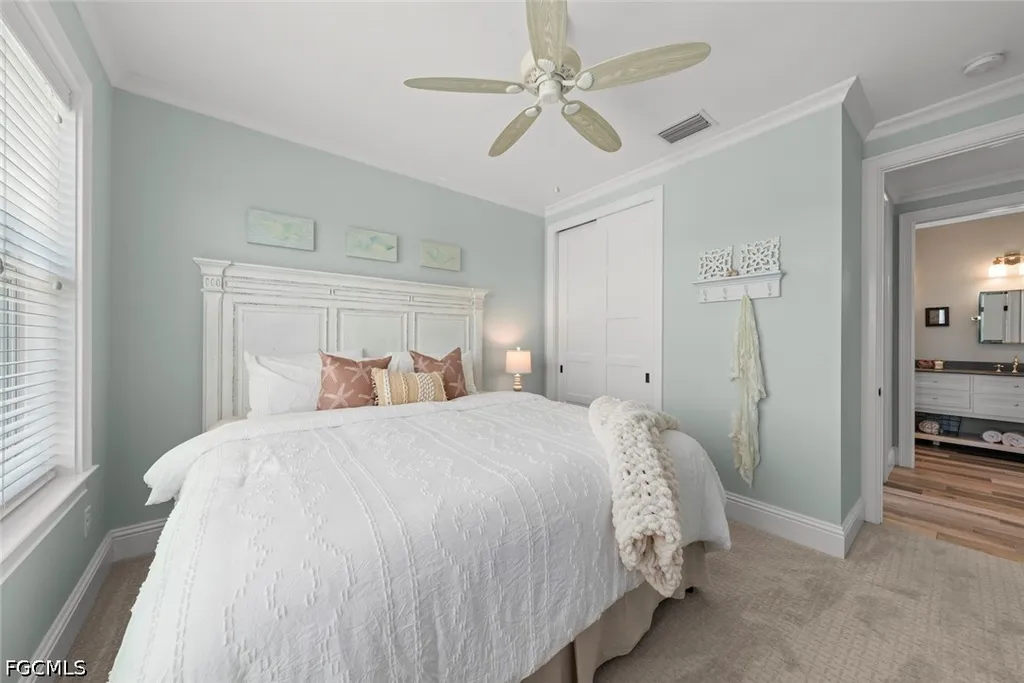 1114 Seagrape Lane Sanibel FL 33957