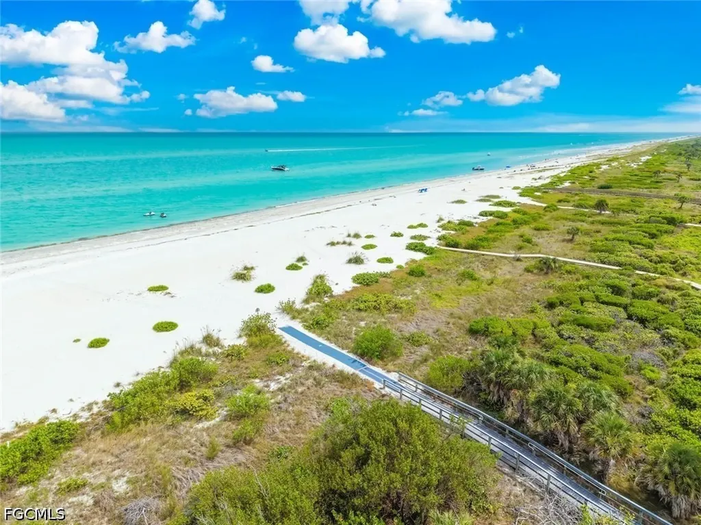 1114 Seagrape Lane Sanibel FL 33957