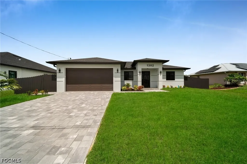 1302 NE Juanita Place Cape Coral FL 33909