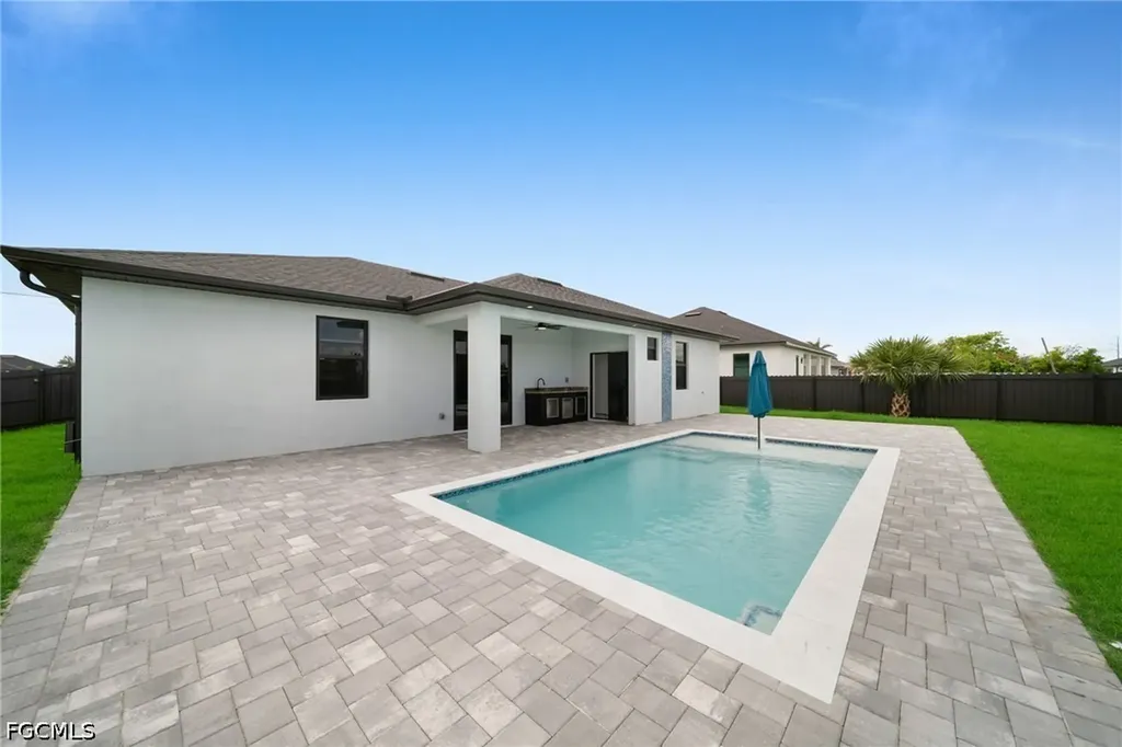 1302 NE Juanita Place Cape Coral FL 33909