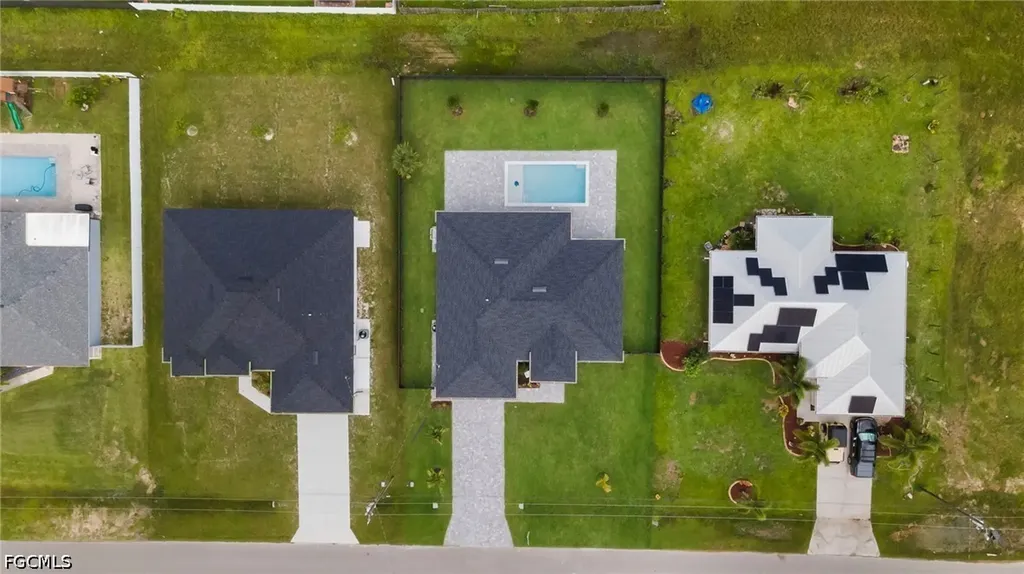 1302 NE Juanita Place Cape Coral FL 33909