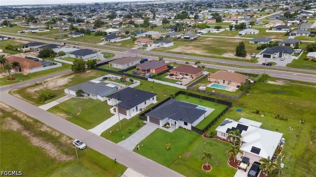 1302 NE Juanita Place Cape Coral FL 33909