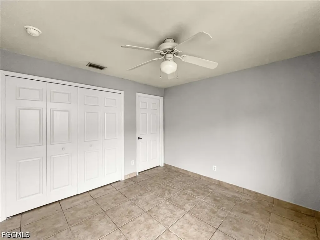 1321 SE 8th Avenue Cape Coral FL 33990
