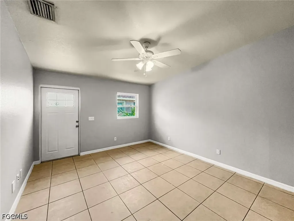 1321 SE 8th Avenue Cape Coral FL 33990