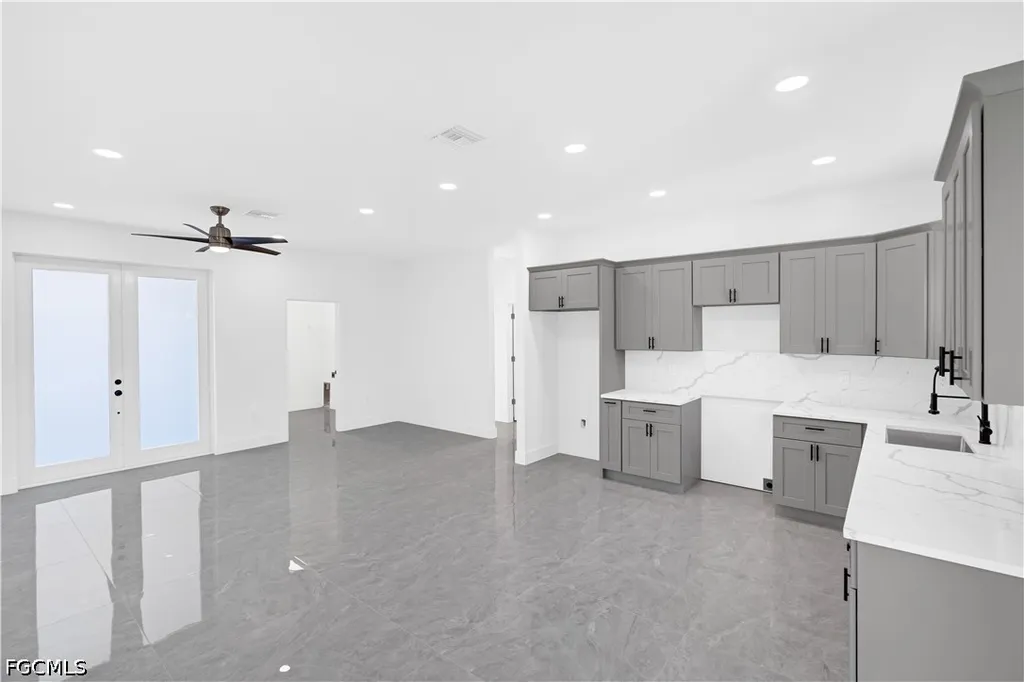 864 Chantilly Street E Lehigh Acres FL 33974