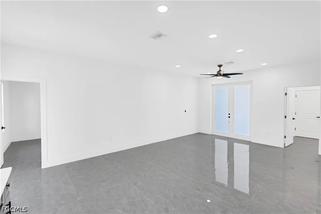 864 Chantilly Street E Lehigh Acres FL 33974