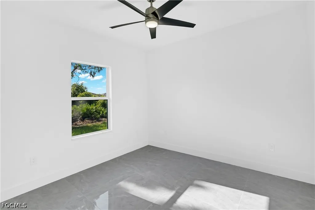 864 Chantilly Street E Lehigh Acres FL 33974