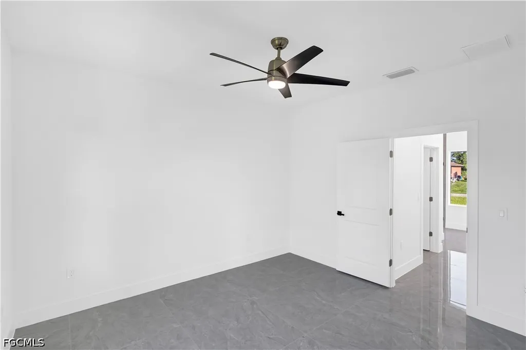 864 Chantilly Street E Lehigh Acres FL 33974
