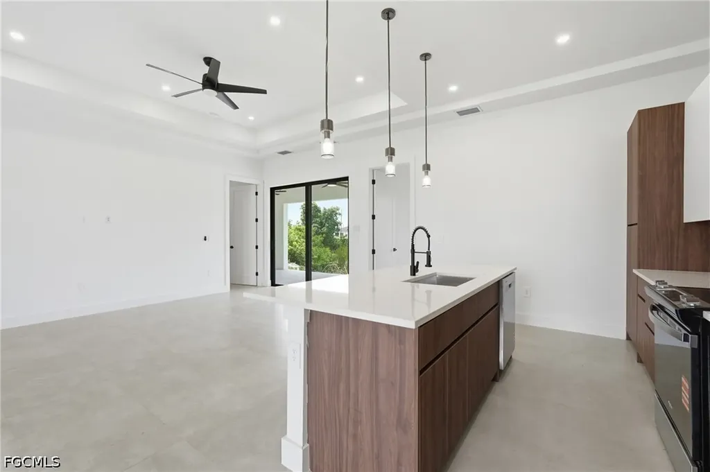 2026 NW 21st Street Cape Coral FL 33993