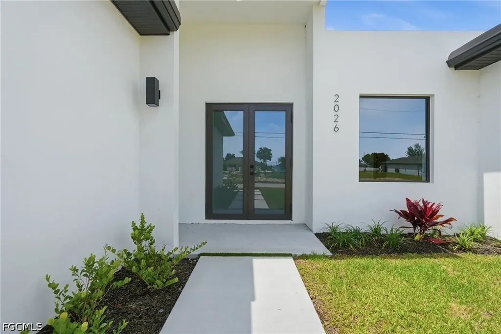 2026 NW 21st Street Cape Coral FL 33993