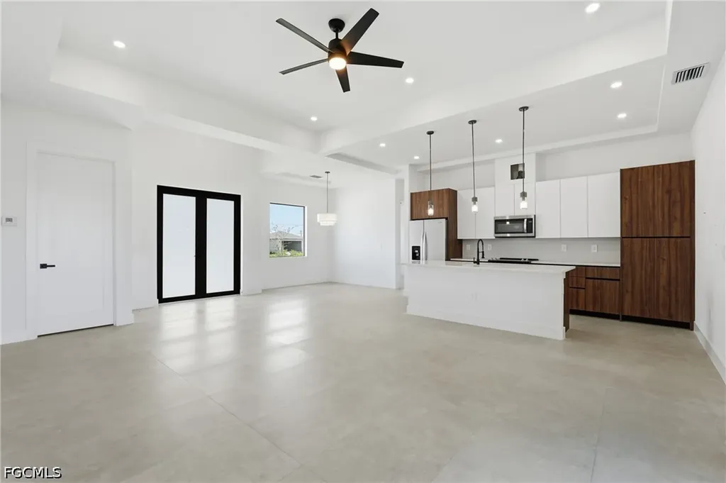 219 NE 15th Terrace Cape Coral FL 33909
