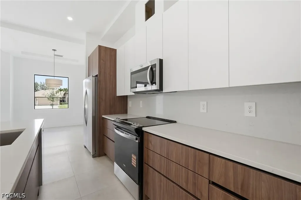 219 NE 15th Terrace Cape Coral FL 33909