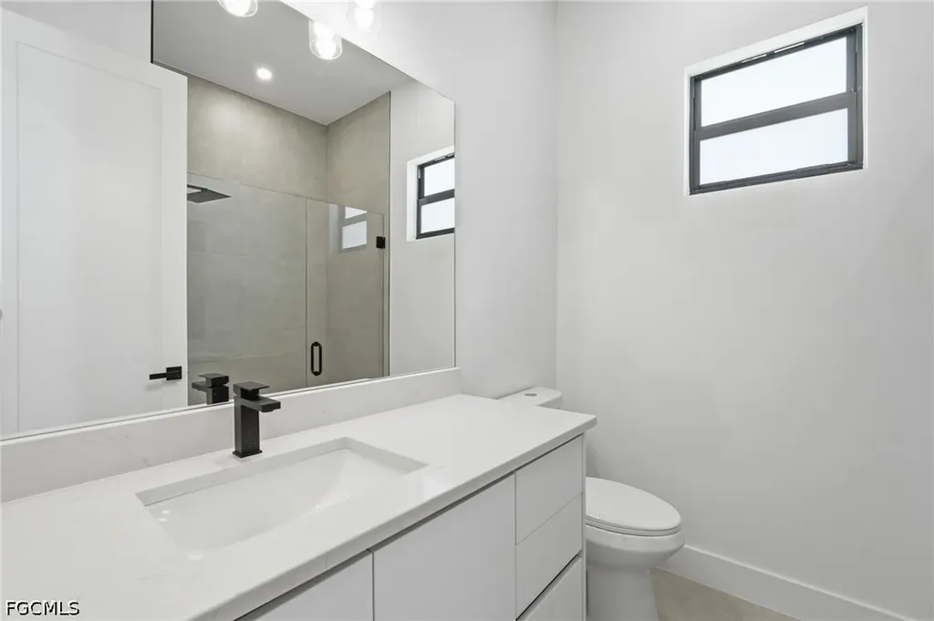 219 NE 15th Terrace Cape Coral FL 33909