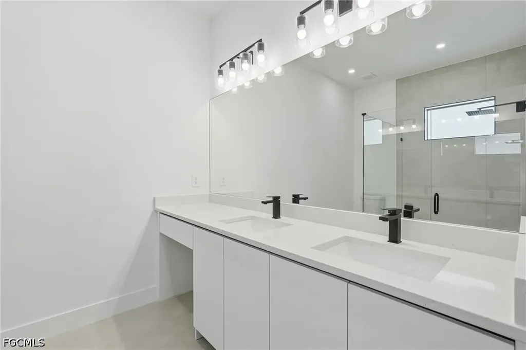 219 NE 15th Terrace Cape Coral FL 33909