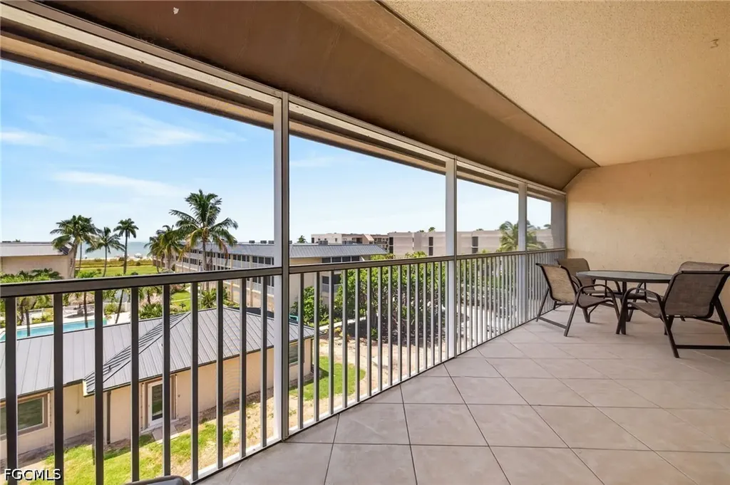 1246 Fulgur Street Sanibel FL 33957