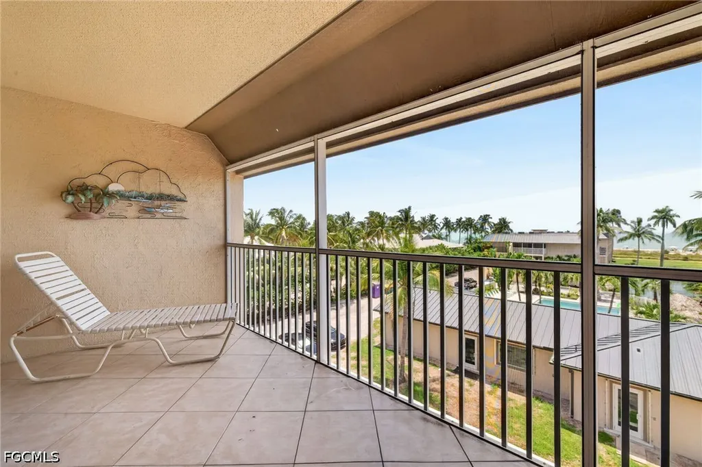 1246 Fulgur Street Sanibel FL 33957