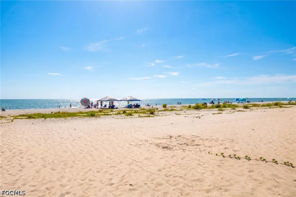 1246 Fulgur Street Sanibel FL 33957