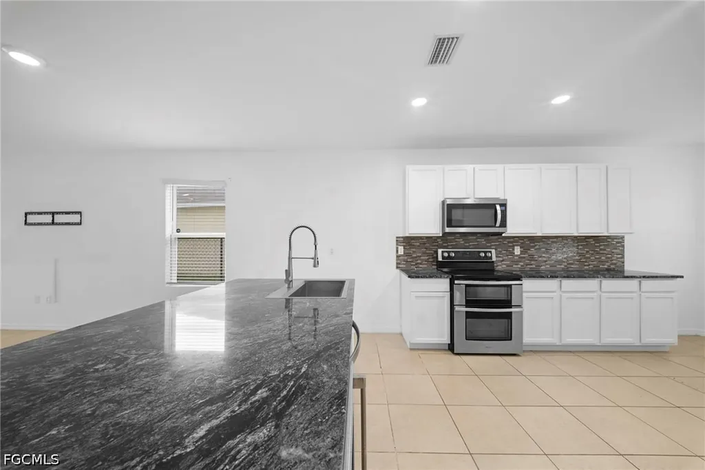 10464 Canal Brook Lane Lehigh Acres FL 33936