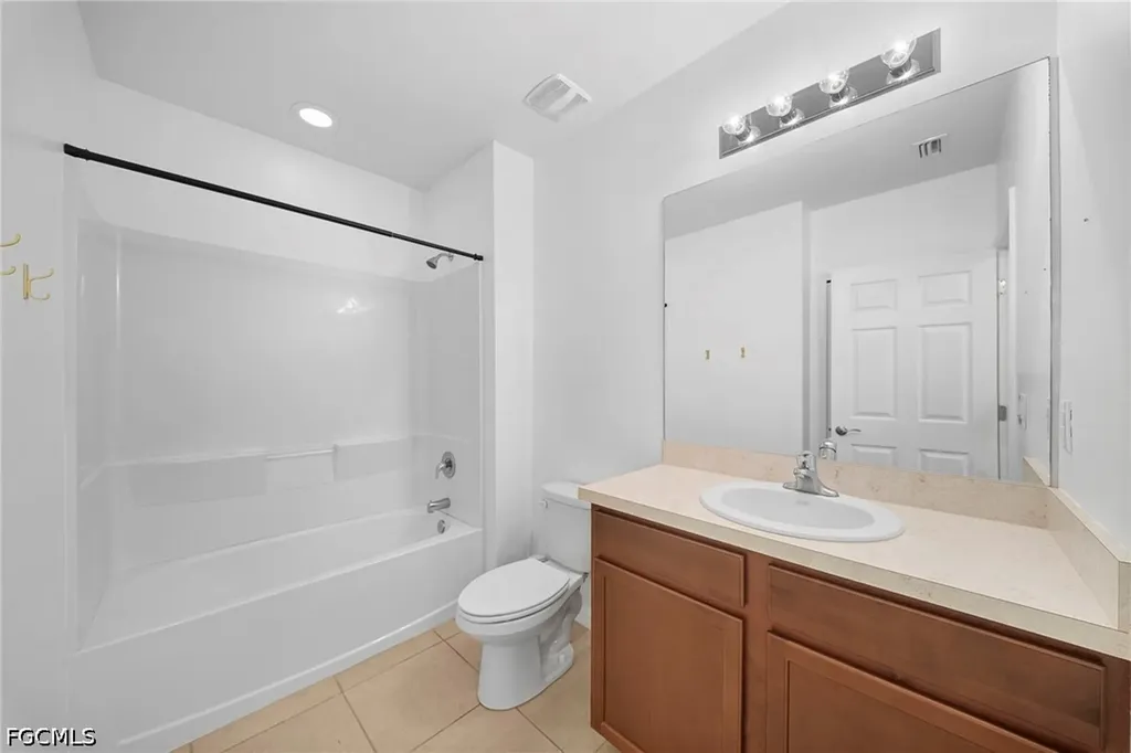 10464 Canal Brook Lane Lehigh Acres FL 33936