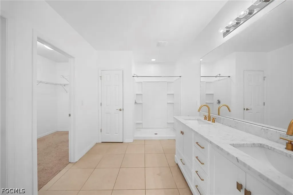 10464 Canal Brook Lane Lehigh Acres FL 33936