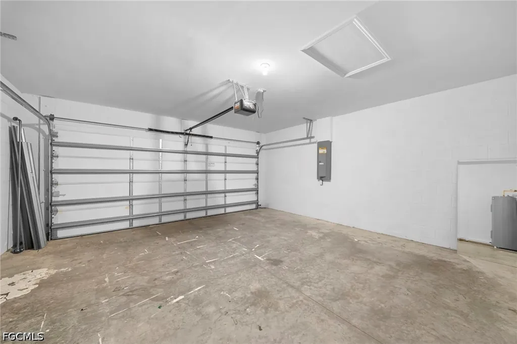 10464 Canal Brook Lane Lehigh Acres FL 33936