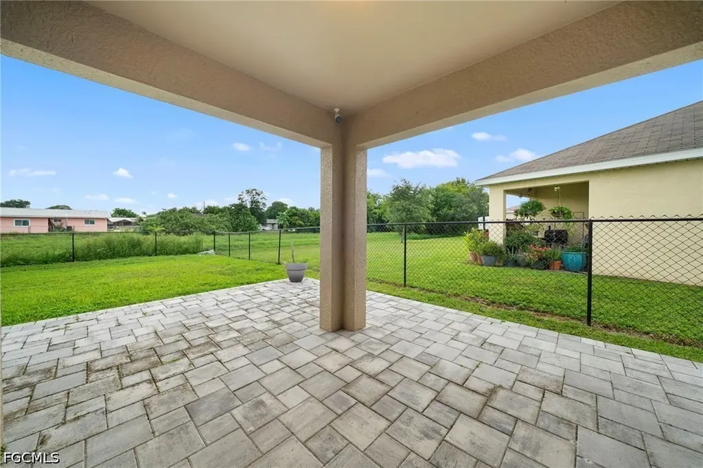 10464 Canal Brook Lane Lehigh Acres FL 33936