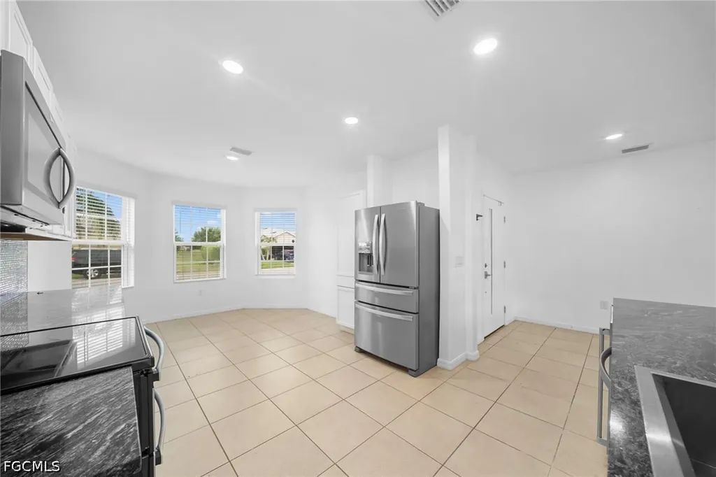 10464 Canal Brook Lane Lehigh Acres FL 33936