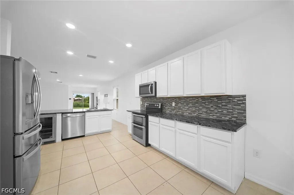 10464 Canal Brook Lane Lehigh Acres FL 33936