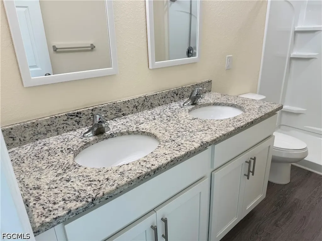 557 Oakshire Lane Lehigh Acres FL 33972