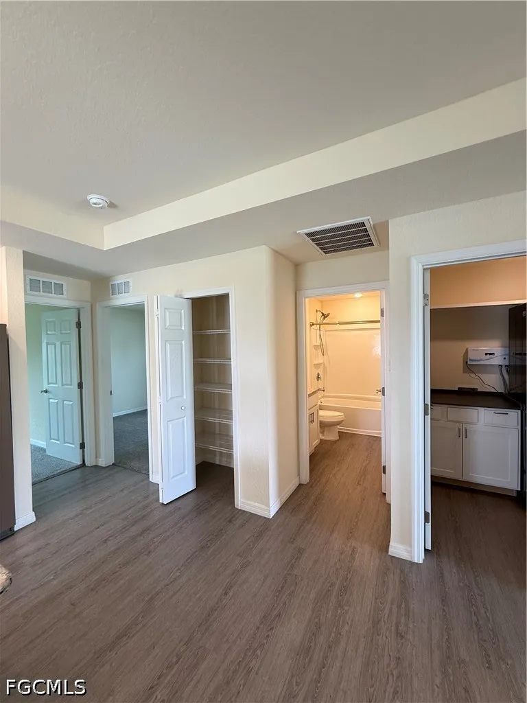 557 Oakshire Lane Lehigh Acres FL 33972