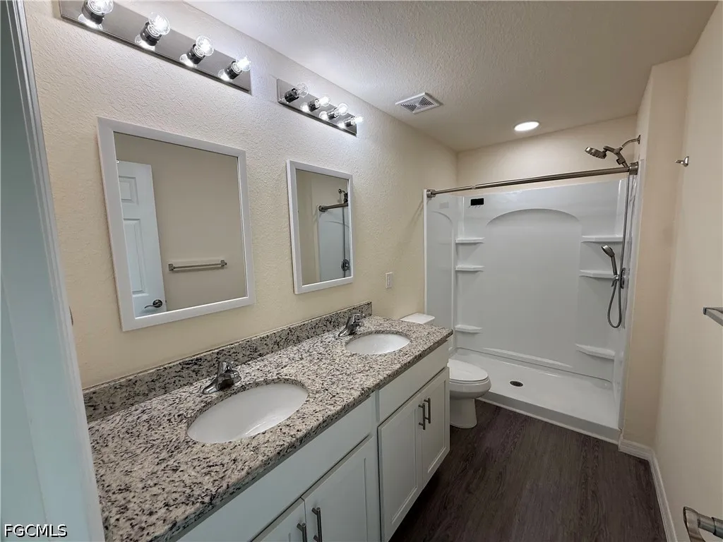 557 Oakshire Lane Lehigh Acres FL 33972