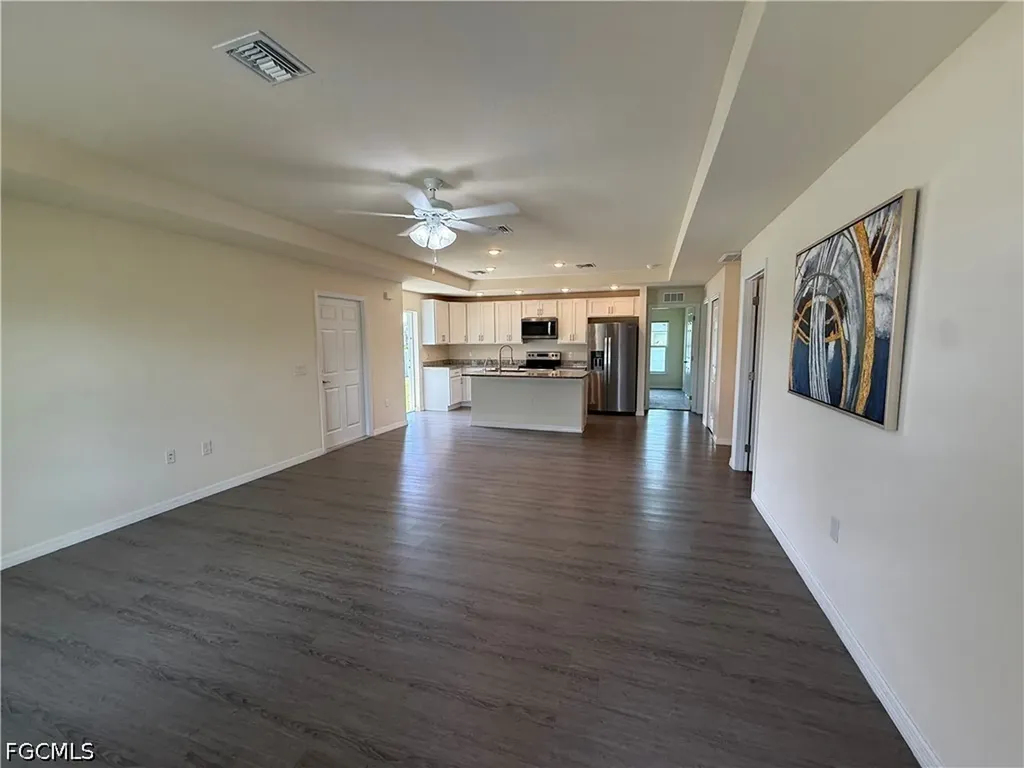 557 Oakshire Lane Lehigh Acres FL 33972
