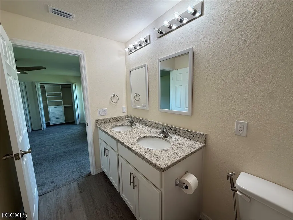 557 Oakshire Lane Lehigh Acres FL 33972