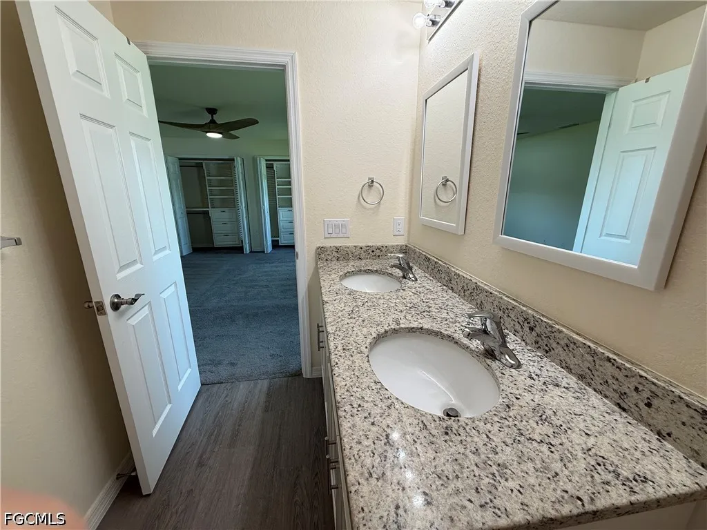 557 Oakshire Lane Lehigh Acres FL 33972
